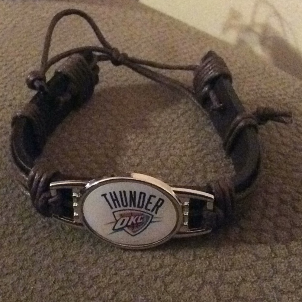 NWT Thunder basketball bracelet